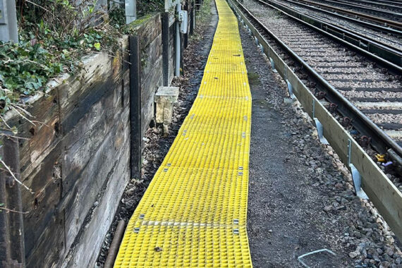 AW Rail - Dartford Blockade Fuse Rail AW Rail - Dartford Blockade Fuse Rail