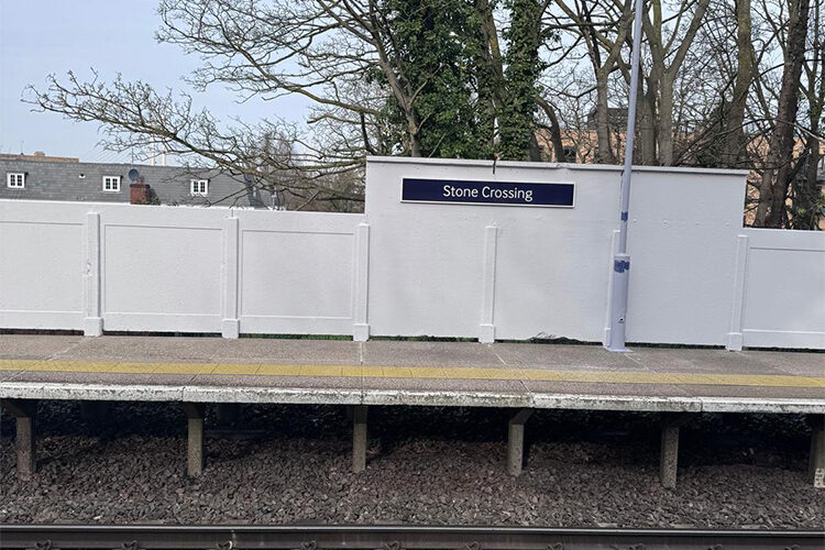 AW Rail - Dartford Blockade Redec Stone Crossing AW Rail - Dartford Blockade Redec Stone Crossing